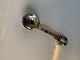Serving spoon 
in Silver
Stamped: 3. 
Towers SJ
Length approx. 
11.7 cm
Stamped in 
1930
Nice ...