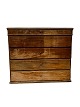 Chest of 
drawers in 
patinated oak 
with five 
drawers from 
the 1760s
Measurements 
in cm: H:100.5 
...
