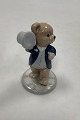 Bing & Grondahl 
Victor & 
Victoria's 
Family Victor 
1998 Annual 
Teddybear 
Figurine. 
Designed by ...