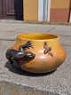 Peter Ipsen jar 
In ceramic with 
lizard 
decoration. 
Appears in 
perfect 
condition. No 
damage or ...