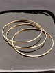 18 carat gold 
bangles 6.8 cm. 
2 mm. item no 
539541 Stock:2