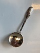 Tomato server / 
Serving spoon 
in Silver
Length approx. 
20.5 cm
Stamped 3 
Towers
Produced ...