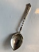 Petit Four / Cake Spade in Silver
Length about 14 cm
Stamped 3 Towers
Produced Year.1899
