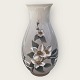 Bing & 
Grondahl, Vase 
with flowers 
#8659 - 368, 
26cm high, 13cm 
in diameter 
(bottom), 1st 
...