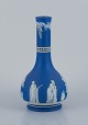 Adams, England, 
vase in biscuit 
porcelain.
Classic 
scenes.
Early 20th 
century.
In good ...
