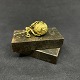 Length 6 cm.
Unusual brooch 
from the 
1860s-1870s in 
gilt brass and 
with room for 
two ...