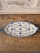 Royal 
Copenhagen Blue 
fluted half 
lace dish 
No. 613, 
Factory first
Dimension 12 x 
24,5 cm.