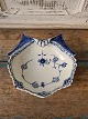 Royal 
Copenhagen Blue 
fluted half 
lace bowl 
No. 557, 
Factory first
Dimension 18 x 
19 cm.