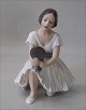 Dahl Jensen 
Marked DJ 
Copenhagen 1224
Ballerina with 
mirror (DJ) 
18.5 cm    
Ballet ...