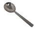 Georg Jensen 
Bernadotte 
sterling 
silver, serving 
spoon.
Length 20.7 
cm.
Excellent ...