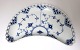 Royal 
Copenhagen. 
Blue fluted, 
full lace. 
Pickle dish. 
Model 352 
(1173). Length 
21 cm. (1 
quality).