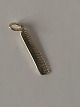 Comb Pendant 
#14 carat Gold
Stamped 585
Height 17.00 
mm
Width 3.18 mm
Nice and well 
...