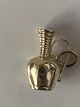 Water jug 
pendant #14 
karat Gold
Stamped 585
Height 15.99 
mm
Width 10.24 mm
Nice and well 
...