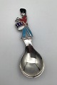 Royal Guardsman 
Spoon from 
Copenhagen with 
Enamel Measures 
13.5 cm (5.31 
inch)