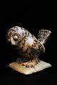 Bing & Grondahl 
stoneware 
figure of 
snow-owl with 
fine glaze and 
signed by 
Gunner Westmann 
...