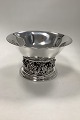 Evald Nielsen 
Large Silver 
Grape Bowl from 
1930
Measures  
25,7cm dia og 
16cm high ( 
10.12 ...