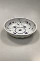 Royal 
Copenhagen Blue 
Fluted Plain 
Large Round 
Bowl No 20
Measures 24cm 
/ 9.45 inch
