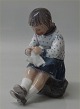 2 pcs  
Dahl Jensen 
1197 Girl 
knitting (DJ) 
14 cm Grethe In 
mint condition
Marked DJ ...