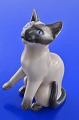 B&G porcelain 
figurine, 
Siamese cat no. 
2452. Height 14 
cm. 5 1/2 
inches. 2. 
Quality, fine 
...
