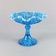 Engelsk presset 
blåt glas med 
mønster af 
krystaller og 
bølget kant.
Fra omkring 
1900, ...