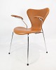 The 7 with 
armrests and 
fully 
upholstered 
leather is a 
classic design 
by Arne 
Jacobsen. This 
...