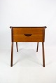 A teak sewing 
table with 
drawer from 
around the 
1960s is a 
beautiful 
example of 
Danish design 
...