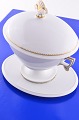 Royal 
Copenhagen 
porcelain. 
Soup tureen 
no. 623/12430. 
Length 25.7 X 
19.5 cm. height 
15.5 cm. ...