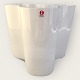 Iittala, Alvar 
Aalto, White 
vase, 17cm high 
*With a little 
dirt on the 
bottom, 
otherwise good 
...