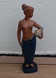 21189 RC 
Watergirl with 
jar of clay 55 
cm , JH 
December 1953 
Royal 
Copenhagen 
Stoneware. In 
nice ...