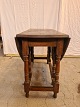 Bord i massivt 
egetræ, fra 
1900erne.
Det har 
brugsspor.
Højde 73cm 
Bredde 106cm 
Længde 45cm ...