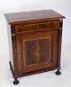 Mahogany 
console with 
inlaid walnut 
wood and round 
legs from 
around the 
1880s.
Dimensions in 
...