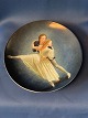 Plate with dancing coupleThe stamp. USSRDiameter. 20 cmNice and well maintained condition
