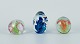 Scandinavian 
glass artist. 
Set of three 
paperweights in 
...