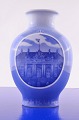 Royal 
Copenhagen 
porcelain, vase 
with motif of 
Amalienborg 
1941. Height 
14.5 cm. 1. 
Quality, ...