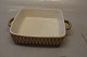 1 pcs in stock
Foursided tray 
with handle 17 
x 20 cm  B&G 
Relief Nissen 
Kronjyden 
Stoneware ...