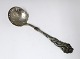 Tang. Silver 
cutlery (830). 
Sugar spoon. 
Length 16 cm. 
Produced 1922.