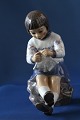 Dahl Jensen 
Figure, Girl 
knitting
Dec. No. 1197
2. Sorting.
Height 15 cm.
Perfect ...