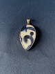 Beautiful 
pendant in 
sterling 
silver, with an 
insert of 
beautifully 
painted 
porcelain. The 
...