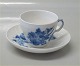 1549-10 Kaffekop 5.5 x 7.4 cm og underkop 13 cm Kongelig Dansk Porcelæn Blå 
Blomst Svejfet