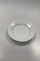 Royal 
Copenhagen 
White Flora 
Danica Pearl 
Pattern Dessert 
Plate No 3551.  
Måler 17 cm 
(6.69 ...