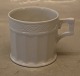 11 pcs in stock 
(No saucer)
11572 Coffee 
cup ca 7 x 7.3 
cm (069) Royal 
Copenhagen 
Golden Fan ...