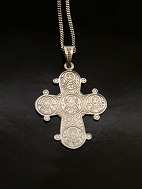Dagmar cross   and chain