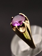 8 carat gold ring  with amethyst