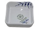 Royal 
Copenhagen Blue 
Fluted Mega, 
small ovenproof 
dish.
Decoration 
number 591.
Factory ...