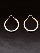 14 carat gold ear ring