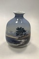 Lyngby 
Porcelain Vase 
with landscape 
motif No 150 - 
2 / 85
Mesaures 18cm 
/ 7.09 inch