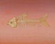 Serge Carre, 
fransk 
kunstner, olie 
på lærred.
Surrealistisk 
opstilling med 
fiskeskelet.
Titel: ...
