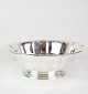 Large bowl on a small foot model straight broken three-towered silver from the year 1932. With ...