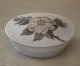 173-586 RC Art 
Nouveau Bonbon 
box black berry 
flower 7 x 14 
cm 1st. Royal 
Copenhagen  
Small chip ...