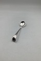 Cohr Sterling 
Silver Modern 
Marmelade Spoon
Measures 
15,2cm / 5.98 
inch